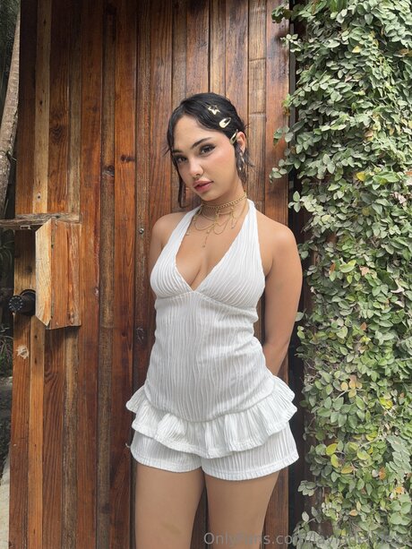 Layladelinexo pornstar perfect pictures