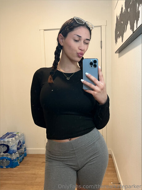 Therealkateparker pornstar xxx picture