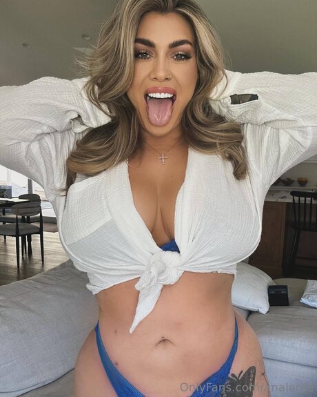 Analorde beautiful actress pics