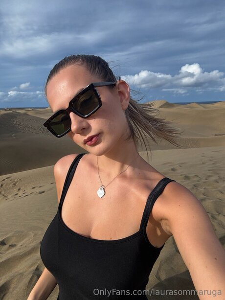 Laurasommaruga model galleries