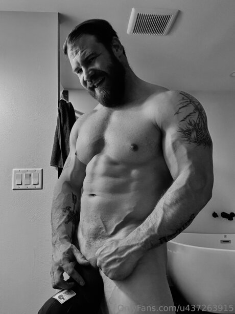 U437263915 model pornographic pictures