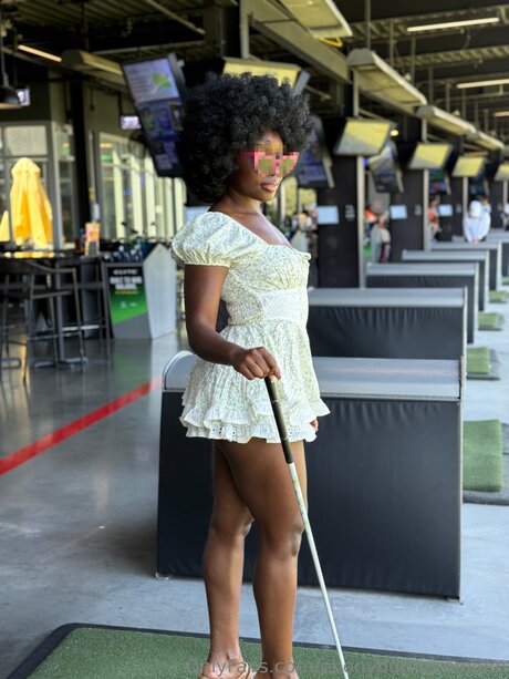 Ebonybuttspremium art model photos