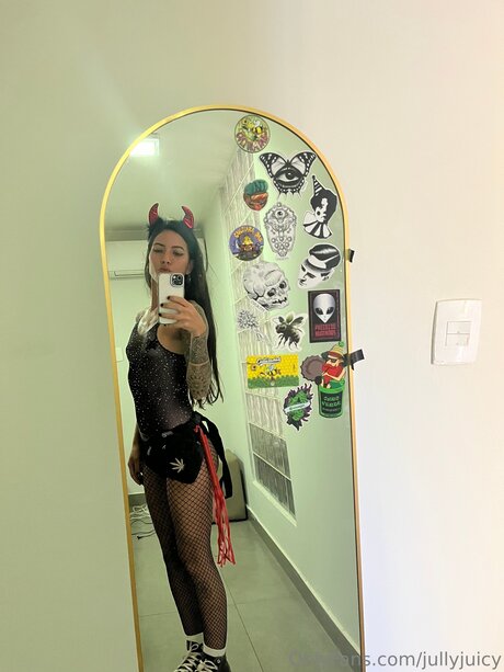 Jullyjuicy free actress gallery