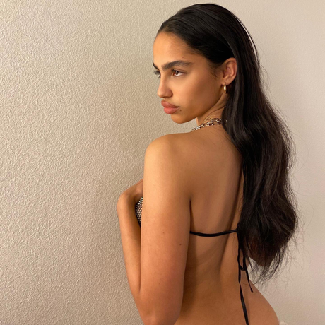 Brianna Anderson erotic pornstar pictures