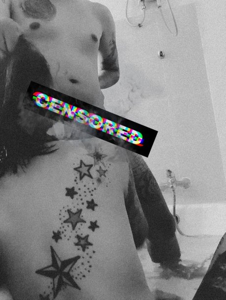 Napassploytattoo_ model exclusive images