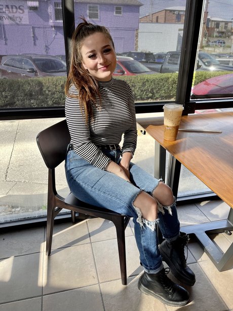 blowjob teen onlyfans top pics