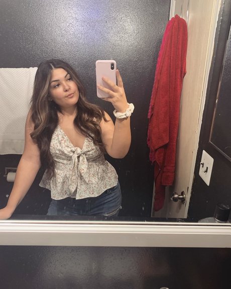 Lola J Baby high quality actress pics