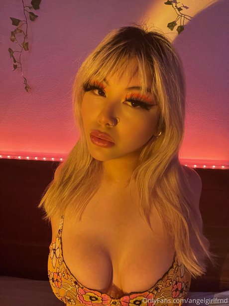 Angelgirlfrnd art star gallery