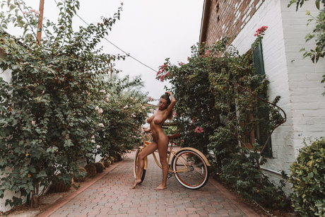 Scarlettsbod sex model archive