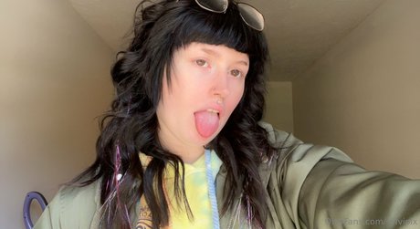 Sylvipix Young Goth Milf star pornographic picture