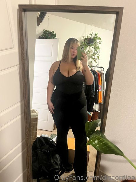 Discordiaa pornstar nice images