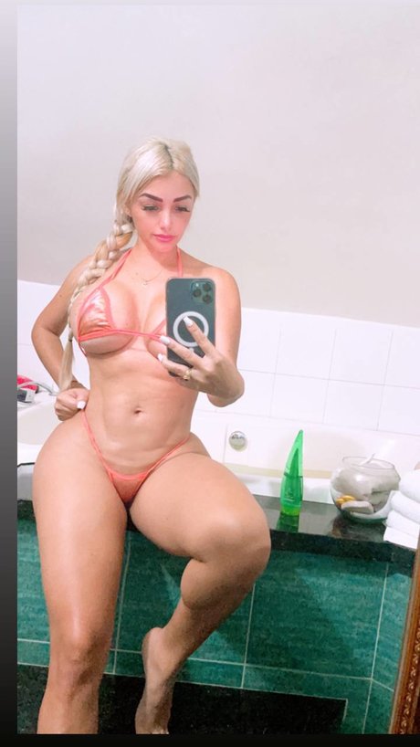 Barbie Michell pretty actress images