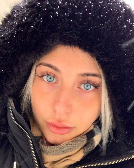 _Daniela Sofia Bragagnolo_ sex pornstar archive