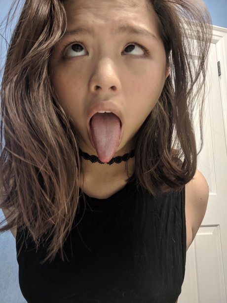 IvoryxNight adult model pic