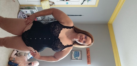 Faith And Courtney porn actress img