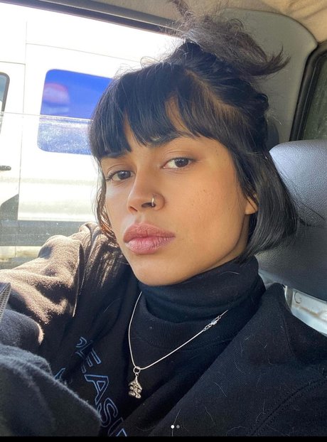 Riya Hamid_ free star images