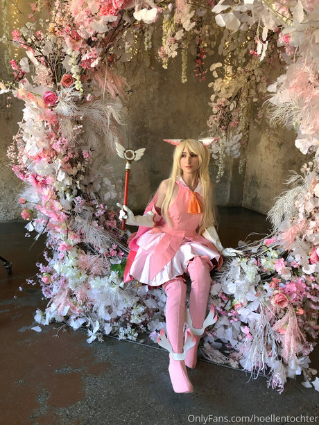 Roxane_ sexy actress gallery