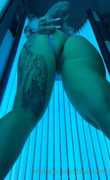 Avidekielle_ sexy actress archive