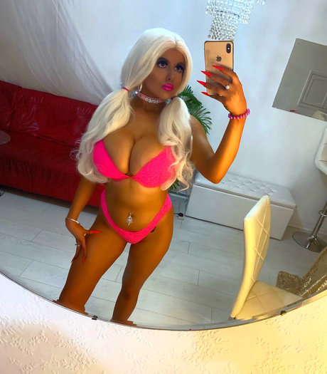 Jade Lyne nudes star img