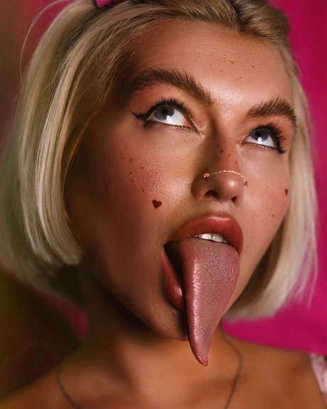 Vera Verushka_ model free photo