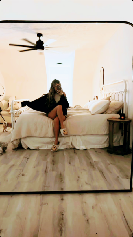 Zoey Aune sexy model galleries