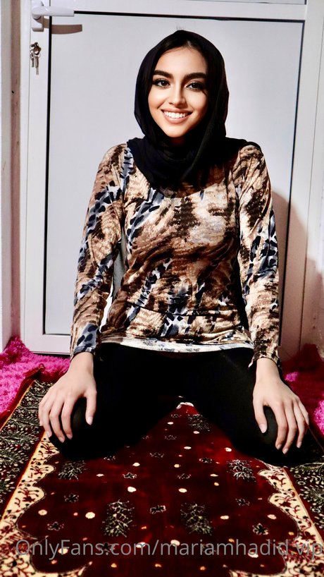 Mariam Hadid model perfect gallery