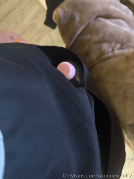 Akonnewanliss sexy actress photo