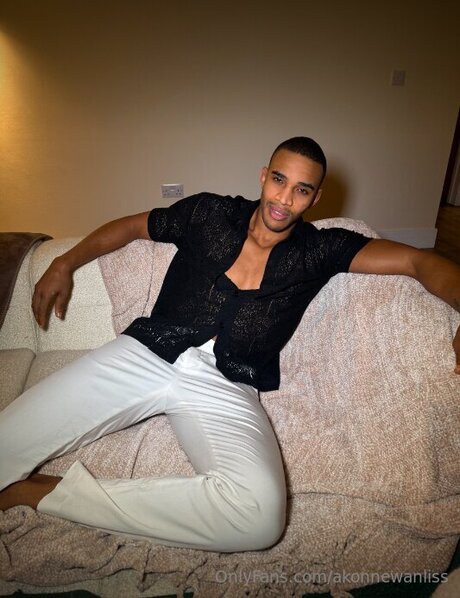 Akonnewanliss pornographic star image