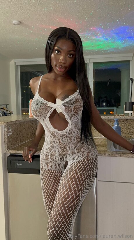 Lauren Wilson beautiful actress pics