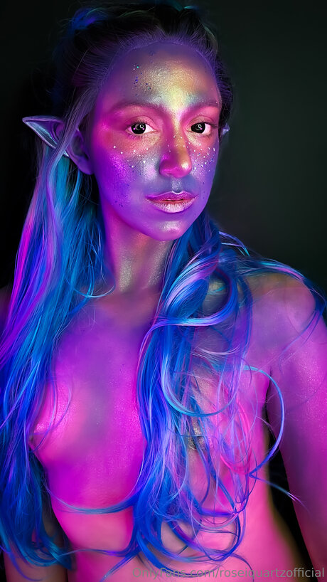 Roseiquartzofficial erotic star picture