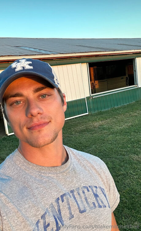 Blakemitchellfree nude pornstar photo