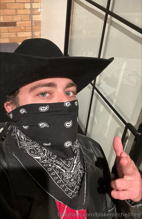 Blakemitchellfree star erotic gallery