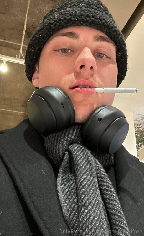 Blakemitchellfree erotic star photo