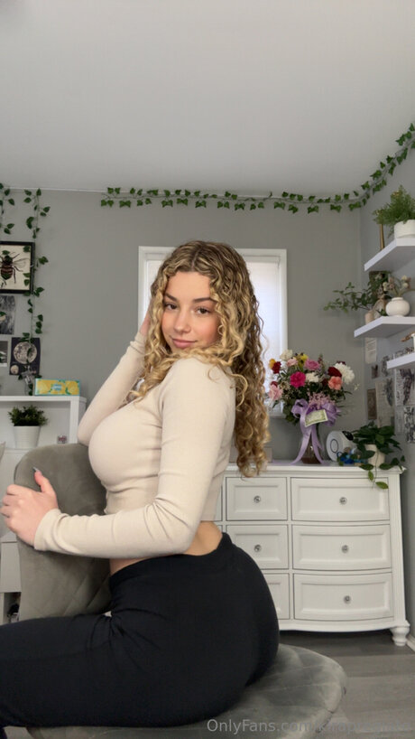 Kirapregiato naked actress galleries