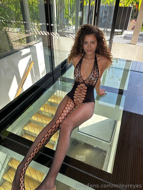 Mileyreyes nudes star gallery
