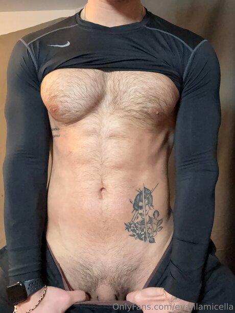 Evanlamicella nudes star pic