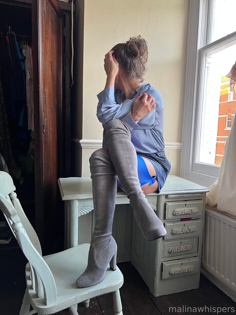 Malinawhispers pretty actress photo