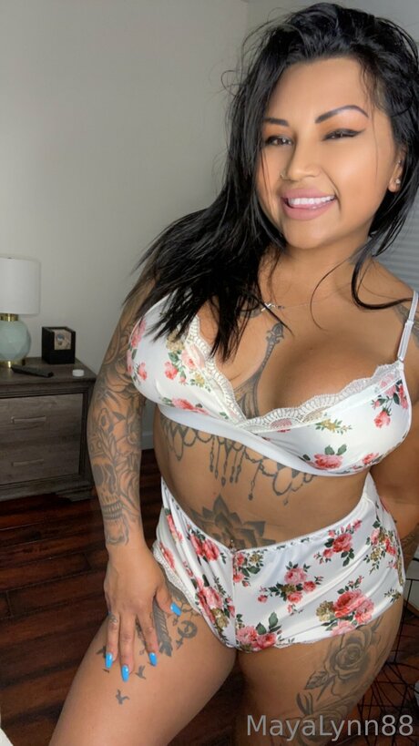 Ddsexywife1 sexy actress image