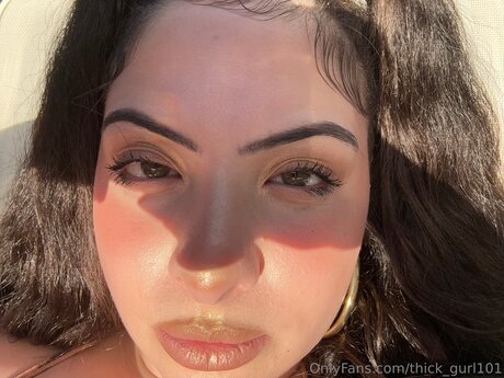 Thick Gurl101 adult actress archive