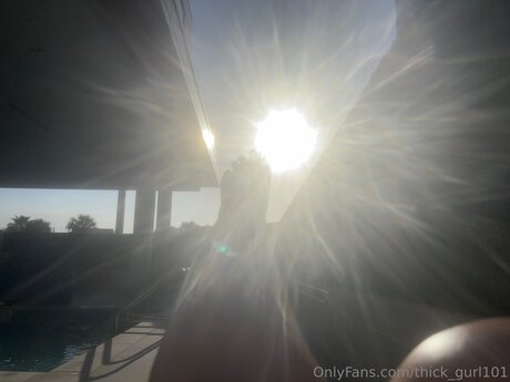 Thick Gurl101 model top picture