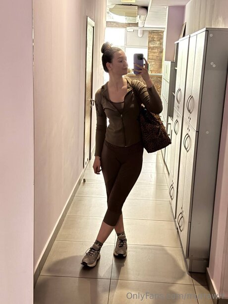 Murrawrr model hot photo