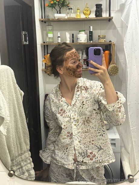 Murrawrr model beautiful galleries