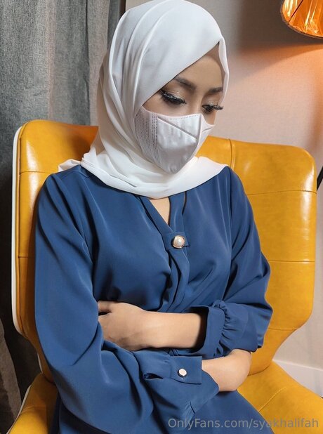 Syakhalifah art model photo