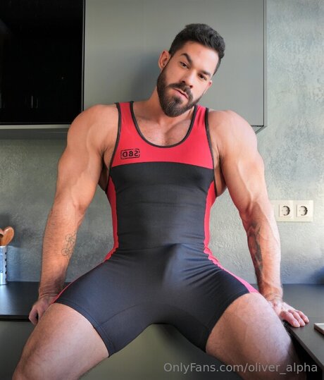 Oliver Alpha exclusive star img