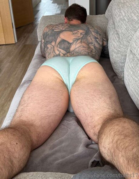 Hatts17 star erotic photo