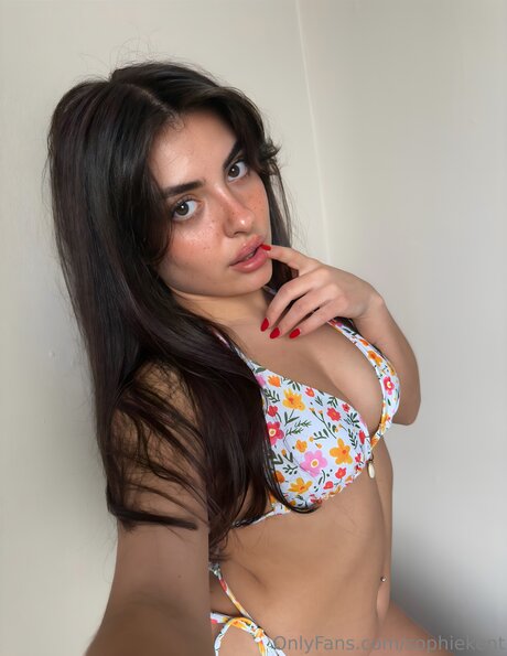 Sophiekent nude model photos