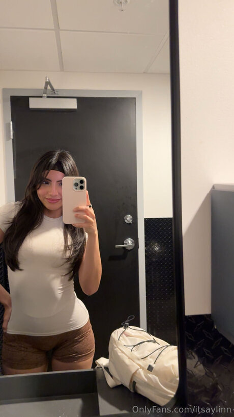 Itsaylinn star exclusive image