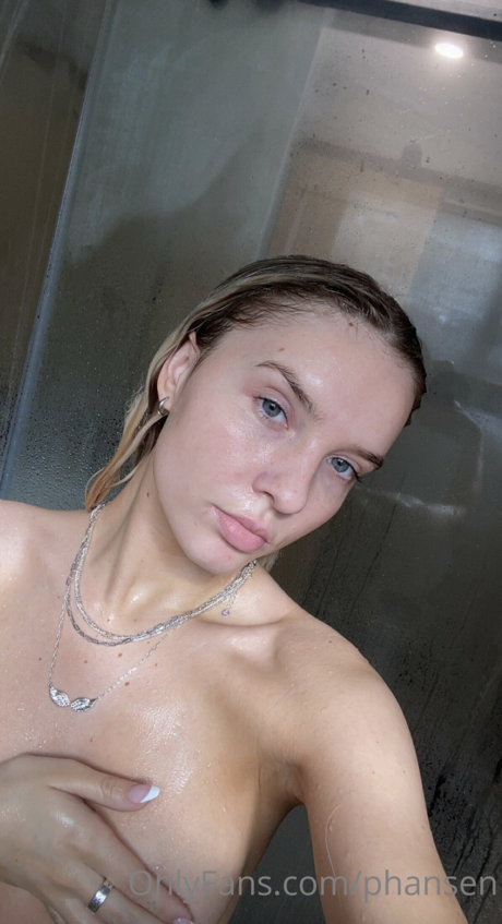 Paige Hansen beautiful model images