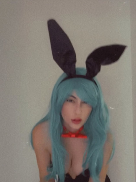 Anton Suga star sexy pictures