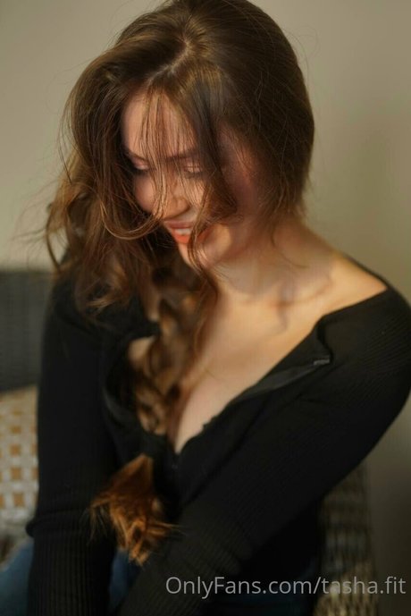 Tasha Fit_ model nude pics